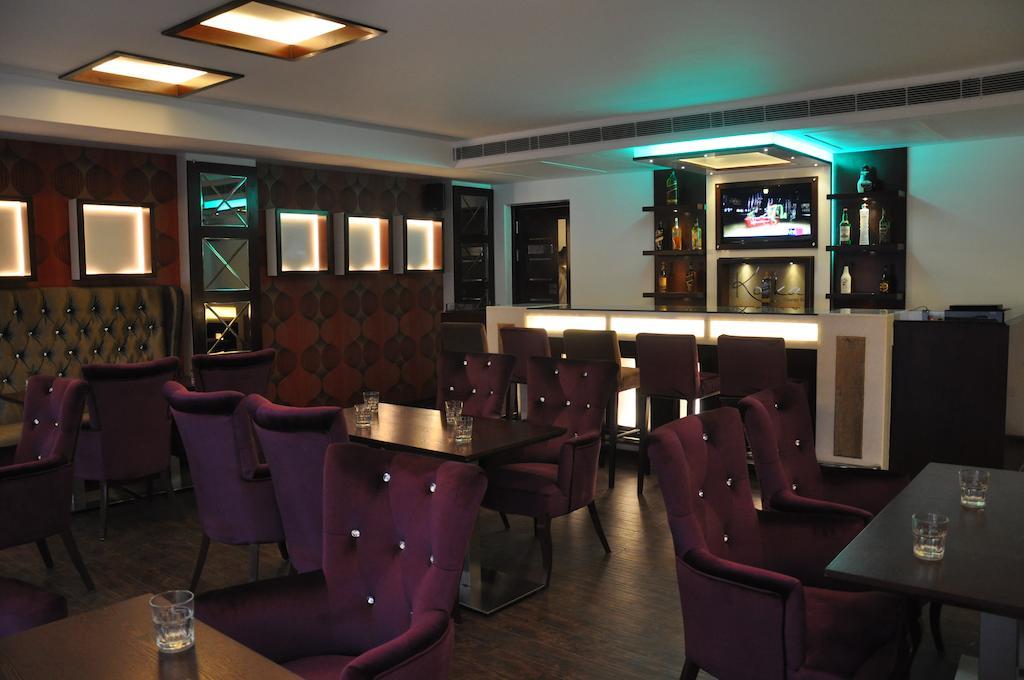 Hotel Prem Plaza Karnāl Buitenkant foto